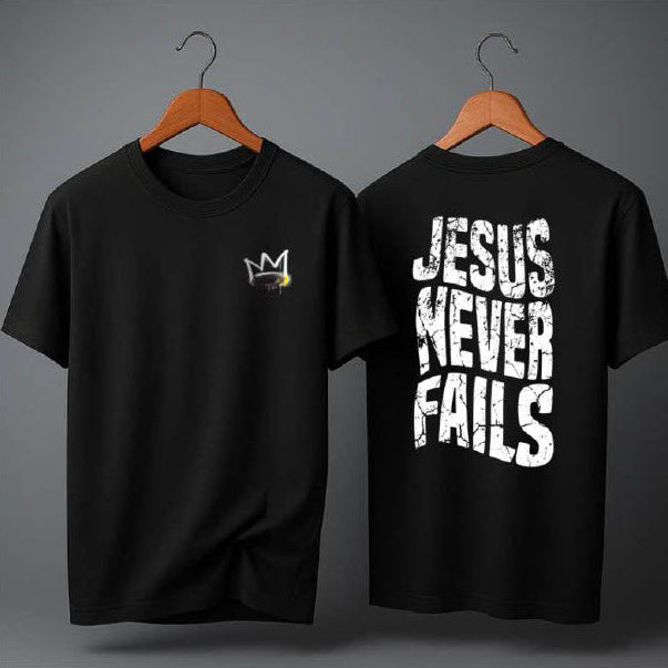 Camiseta Oversized – “Jesus Never Fails” (4 Cores Disponíveis)