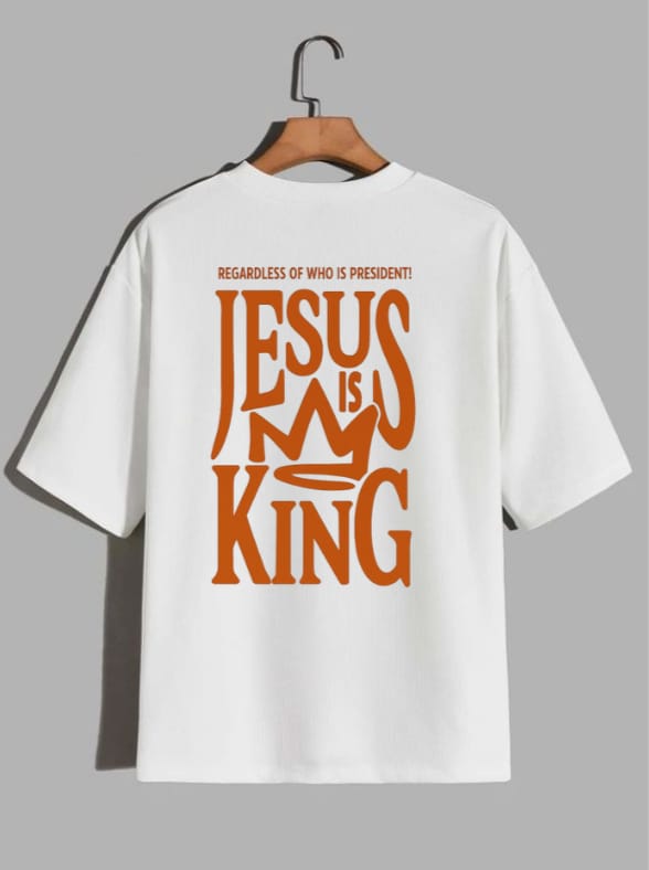 Camiseta Oversized – “Jesus Is King 2.0” (4 Cores Disponíveis)